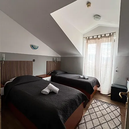 Hotel Neretva 3*